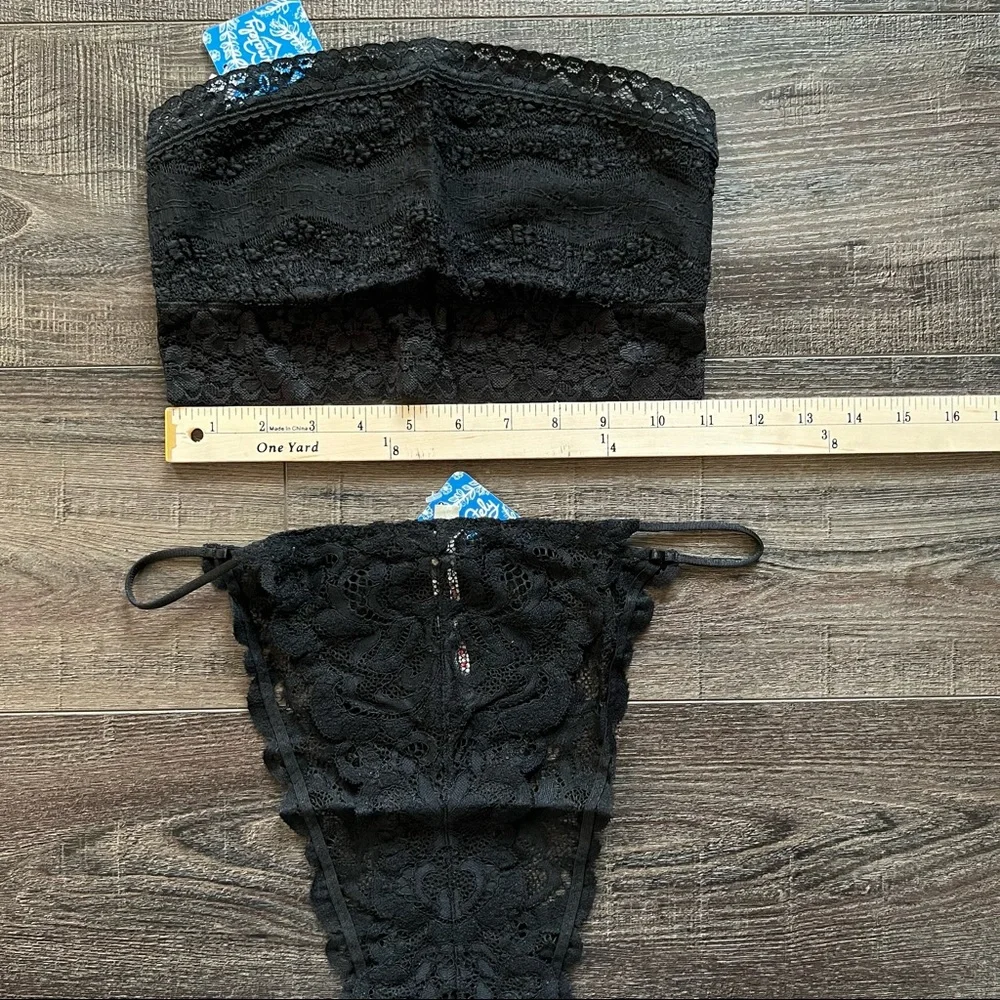 Free People Bralette and Panty (Lot of‎ 2)